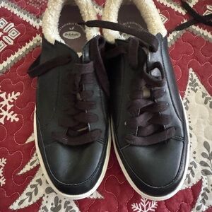 Dr. Scholl's Black Sneakers with Cream Lining